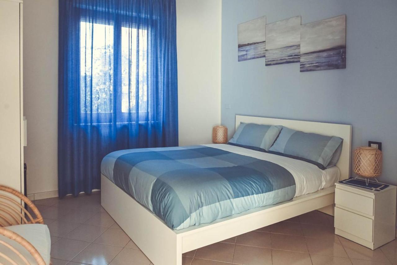 L'Oasi B&B Santa Maria Capua Vetere Szoba fotó